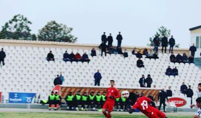 Azərbaycan futbolunda görünməmiş hadisə: İnsident, təhqir, 6 "qırmızı"…