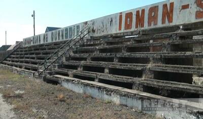 Rayonun mərkəzi stadionunda oturacaqlar dağılıb, yardımçı bina talan edilib -