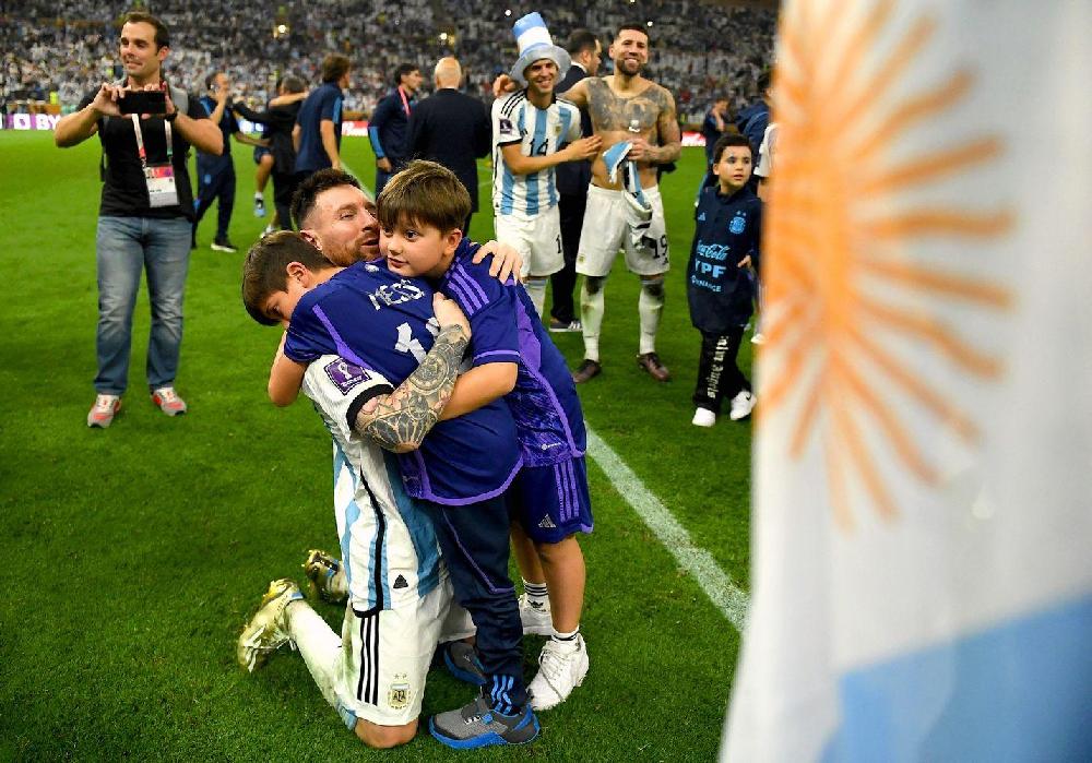 Messi arzusuna çatdı, fransızlar ağladı – DANIŞAN FOTOLAR