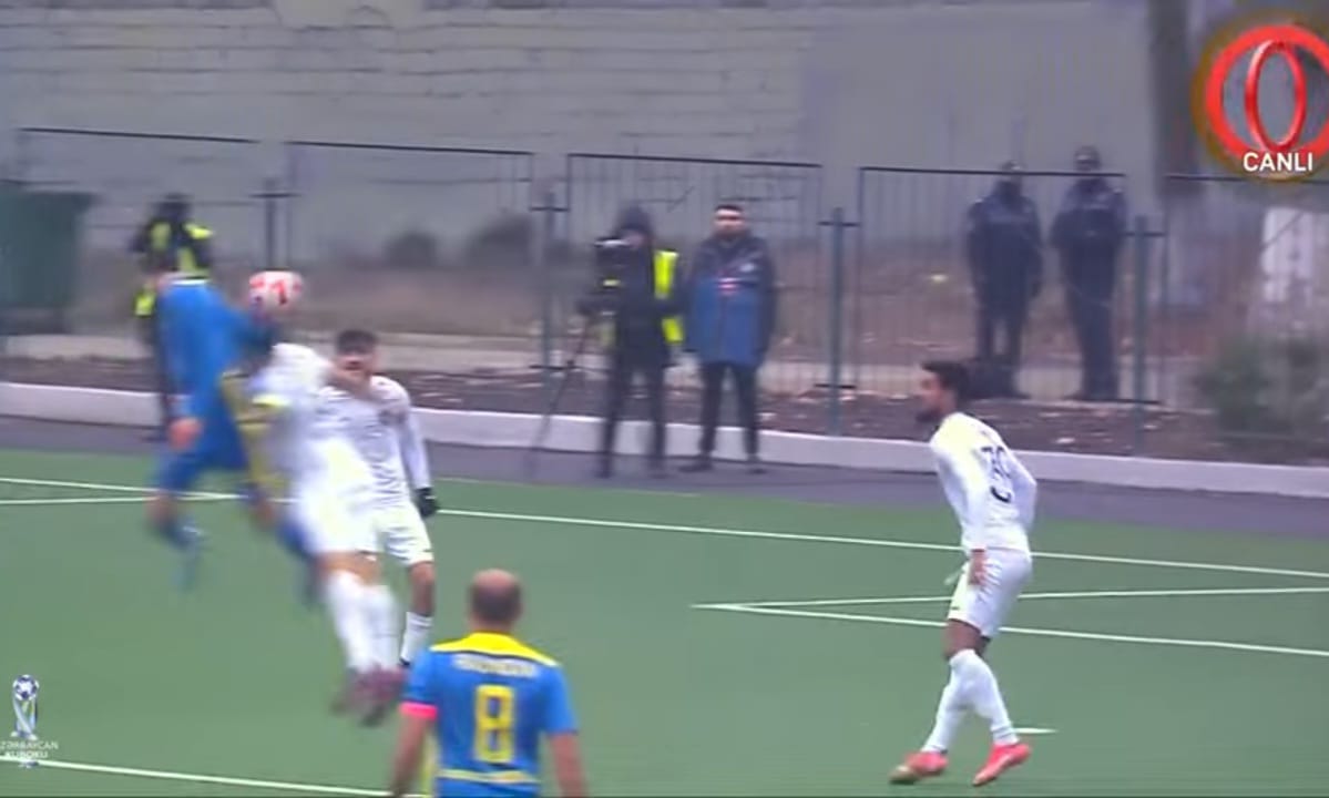 ƏYALƏTDƏ İNSİDENT: Niyə penalti vermədi? - VİDEO+FOTO