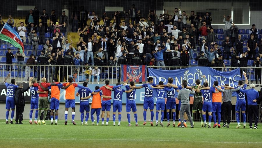 Ayxan Abbasov 4 futbolçuya xəbərdarlıq etdi - ADLAR