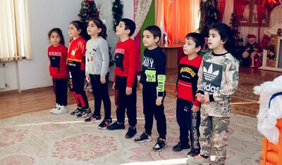 "Kəpəz" uşaq evini ziyarət etdi, rəhbər onlarla futbol oynadı -