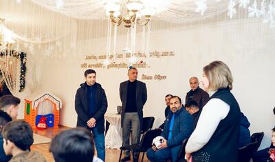 "Kəpəz" uşaq evini ziyarət etdi, rəhbər onlarla futbol oynadı -