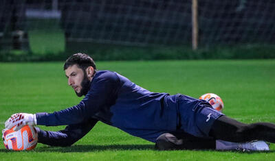Yerlilər başladı, legionerlər sonra gələcək -