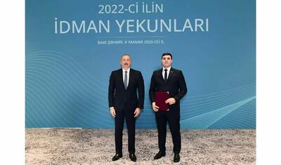 Ölkə başçısı “Neftçi”də beş nəfəri mükafatlandırdı -