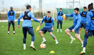 Klub prezidenti futbolçuları topladı, dəstək nümayiş etdirdi, məşqi izlədi -