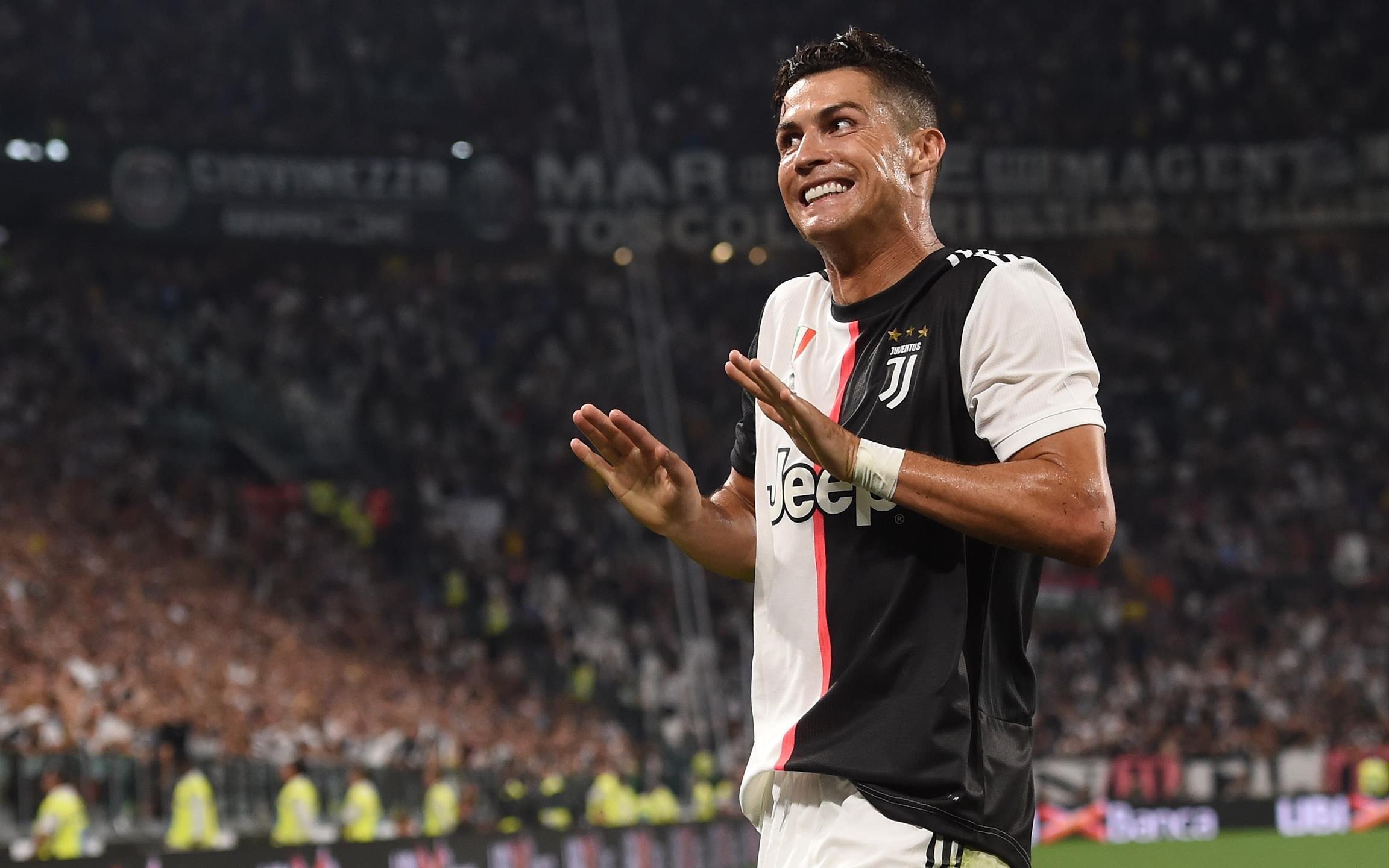 200 milyon avroya görə klubu məhkəməyə verdi - Ronaldo