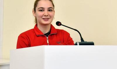 Nazir medal qazananları bir yerə yığdı -