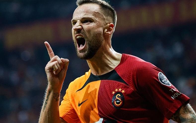 “Qalatasaray” icarəyə götürdüyü hücumçu ilə müqavmləyə xitam verdi