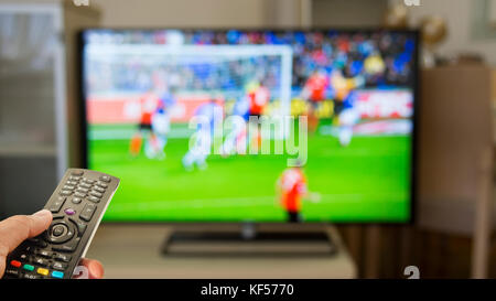 Günün canlı yayımlanacaq matçları - TV AFİŞA