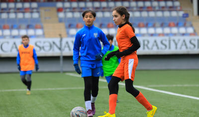 “Xırdalan”lı qız futbolçular “Sabah”ın qonağı oldu -