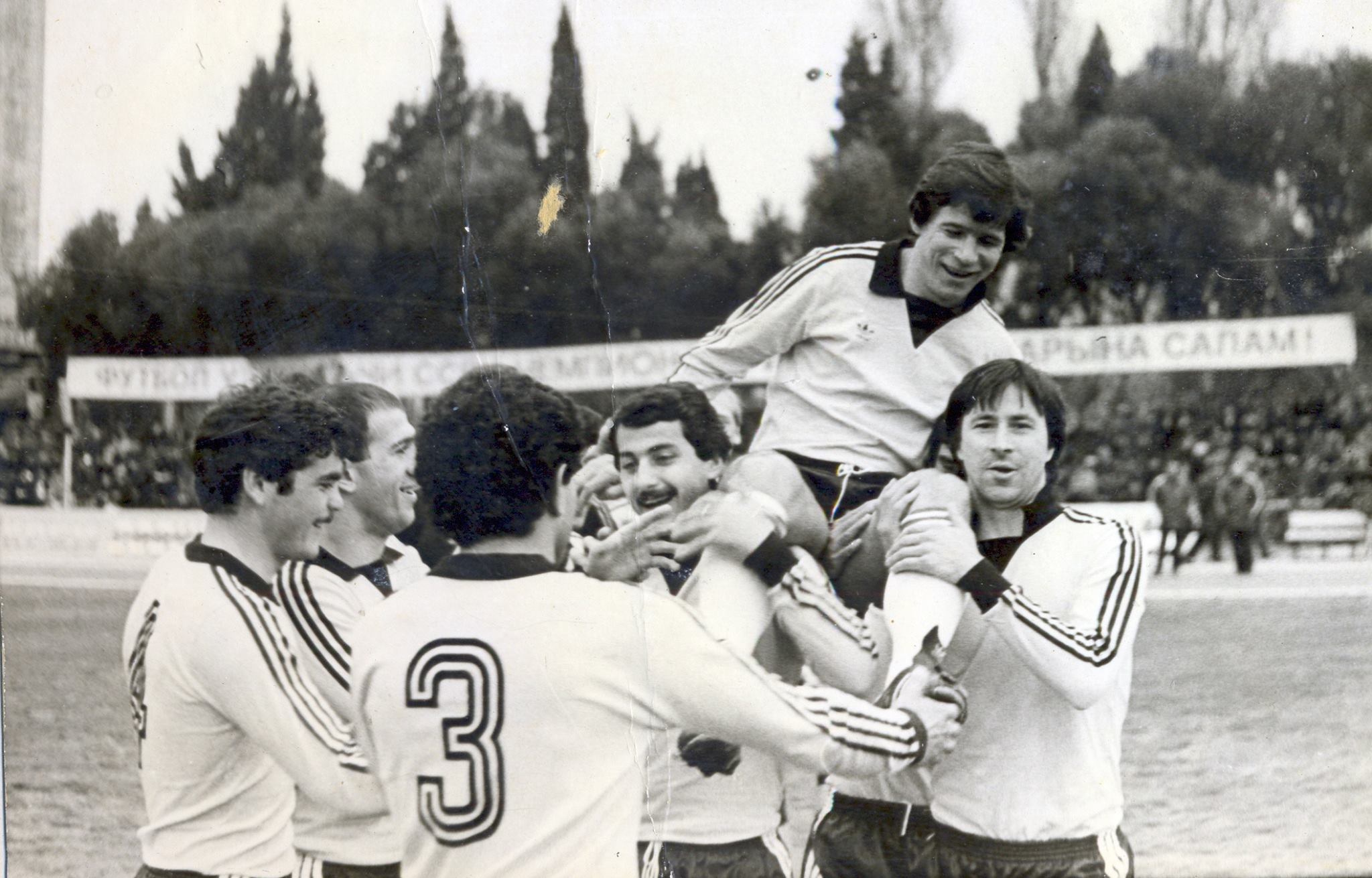 Solaxay futbolçunun “solaxay taleyi” - Evi uçdu, qızının cehizi yandı...