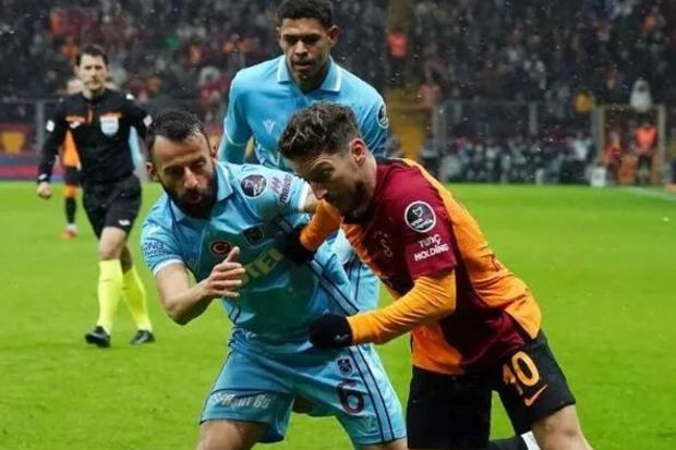 “Qalatasaray” İstanbulda “Trabzonspor”a qalib gəldi - VİDEO