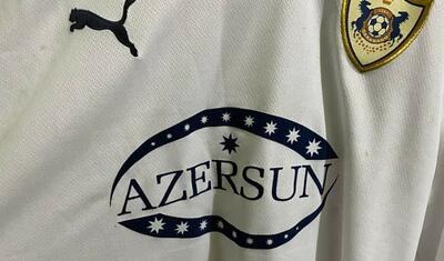 Türkiyəli məşqçi zəlzələ qurbanlarına görə "Qarabağ" formasını satışa çıxardı -