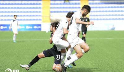 Muxtar Respublika klubu çempionluğun qapısını 4 qolla açdı -