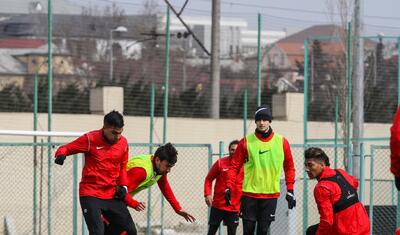 İki futbolçudan gələn xəbər "Neftçi"ni üzdü -