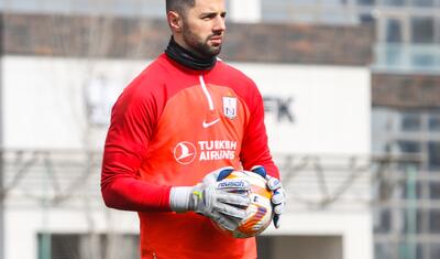 İki futbolçudan gələn xəbər "Neftçi"ni üzdü -