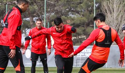 İki futbolçudan gələn xəbər "Neftçi"ni üzdü -