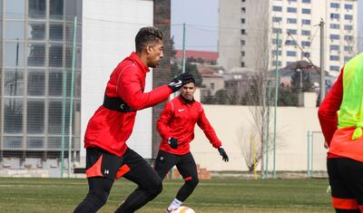 İki futbolçudan gələn xəbər "Neftçi"ni üzdü -