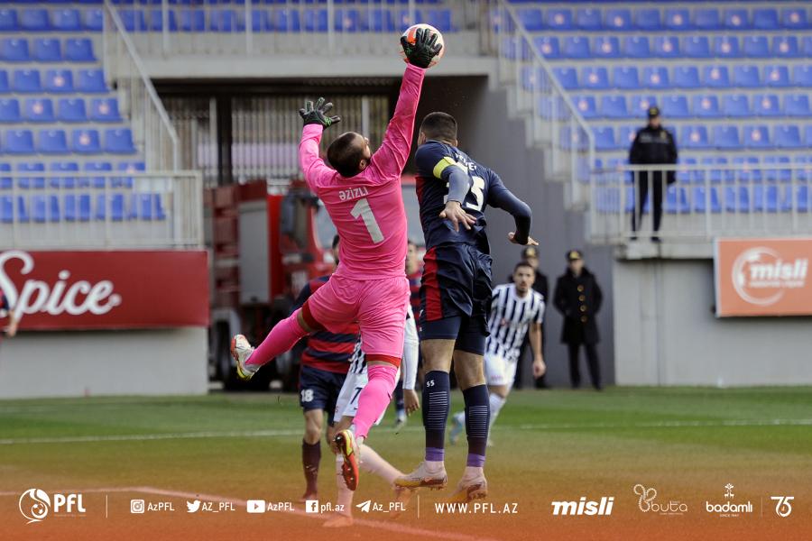 "Neftçi"nin futbolçuları aldığı mükafatdan ona da versin