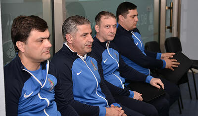 Rövnəq Abdullayev millinin futbolçularını muştuluqladı - Yaxşı mükafat olacaq: