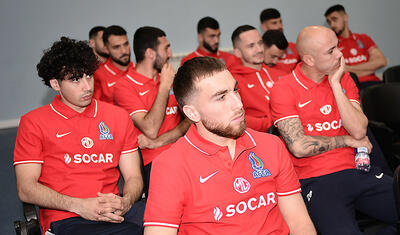 Rövnəq Abdullayev millinin futbolçularını muştuluqladı - Yaxşı mükafat olacaq: