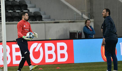 Millimizin futbolçuları Avstriyada: Gəzinti yox, məşq…