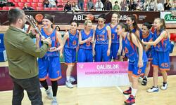 https://www.sportinfo.az/idman_xeberleri/basketbol/167675.html