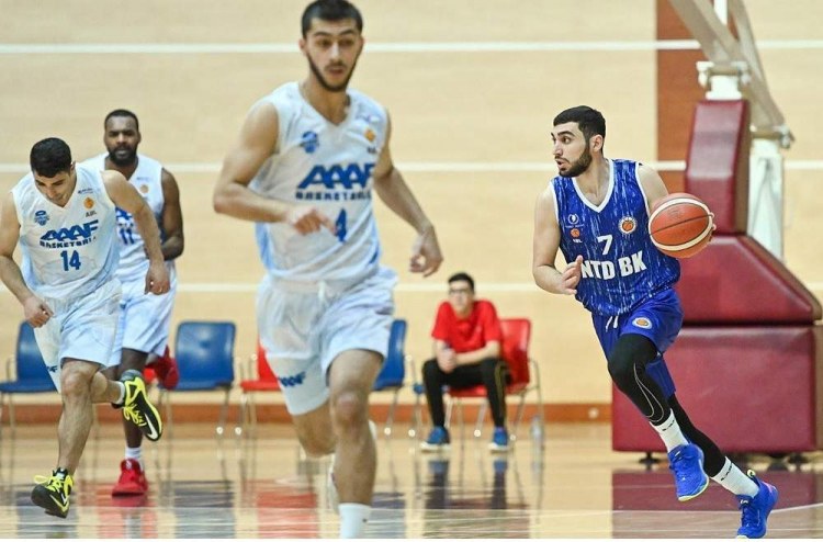 Azərbaycan çempionatının vahid lideri oldu - Bu komanda