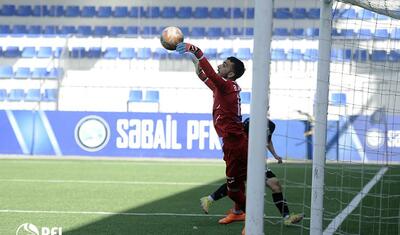 "Neftçi", "Qarabağ" və "Zirə" darmadağın etdi -
