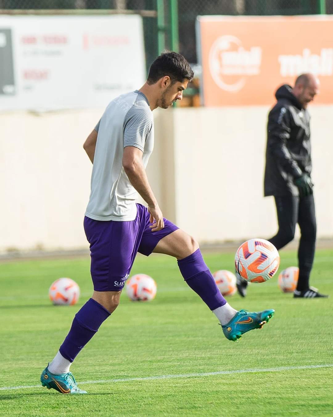 Baş məşqçinin qəzəbinə tuş gəldi, əvəzedici komandaya göndərildi