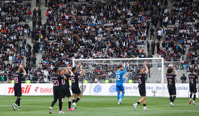 "Sabah" vs "Beşiktaş": İki qardaşın qovuşması anı -