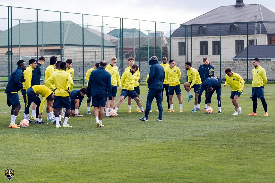 Yeni baş məşqçi özü ilə bura kimi gətirir? – SON DƏQİQƏ