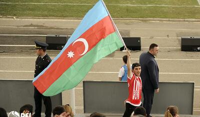 Rövnəq Abdullayev regionda futbol izlədi -