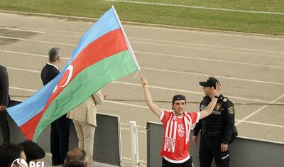 Rövnəq Abdullayev regionda futbol izlədi -