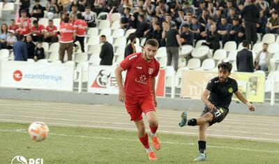 Rövnəq Abdullayev regionda futbol izlədi -