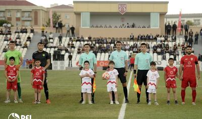 Rövnəq Abdullayev regionda futbol izlədi -