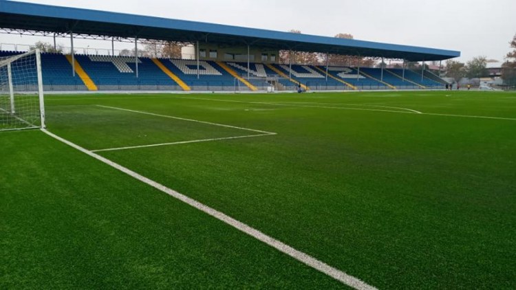 Rayon stadionunda gecə də futbola baxmaq mümkün olacaq - FOTO