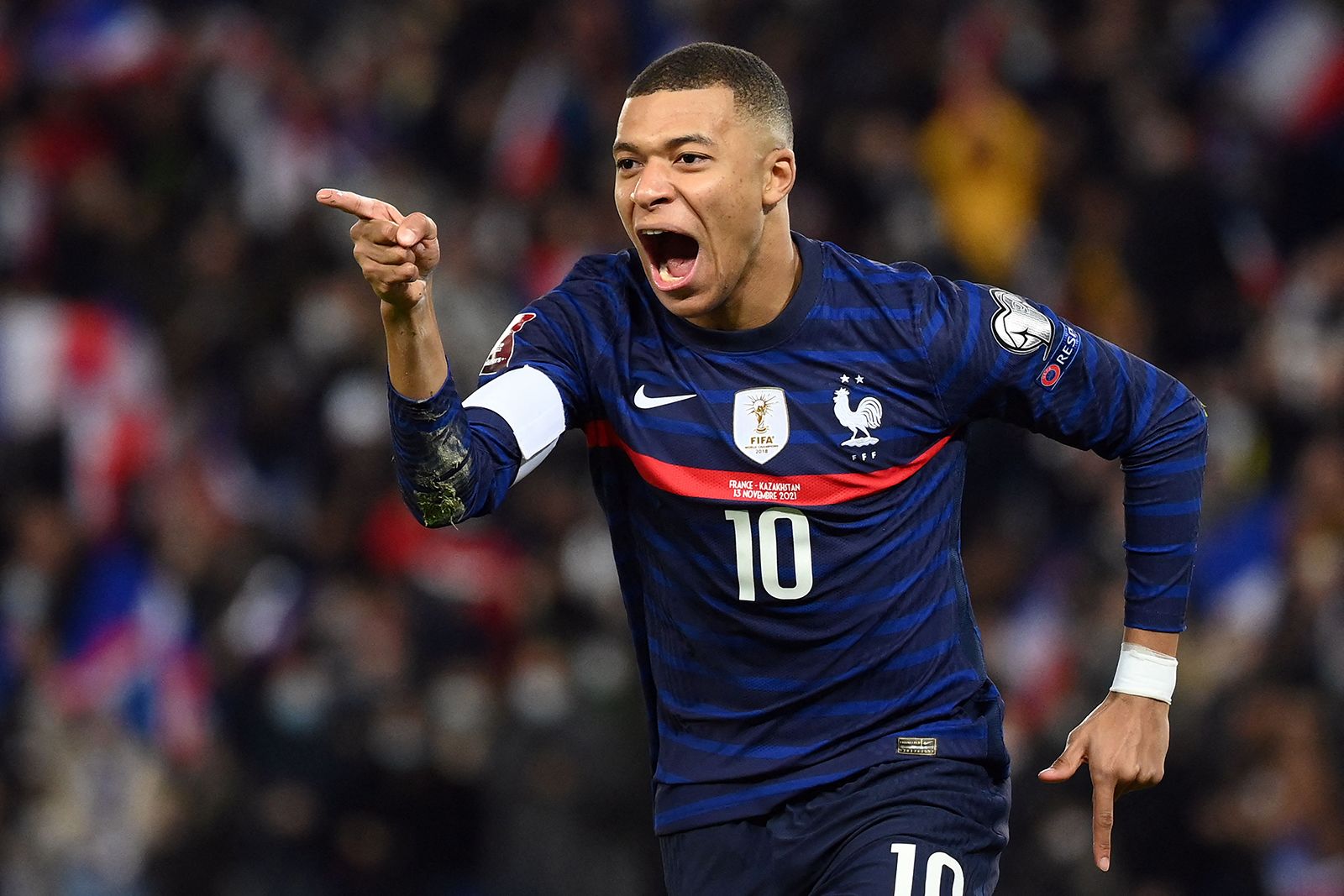 Bu yay PSJ-də qalsa, 90 milyon avro bonus alacaq - Mbappe