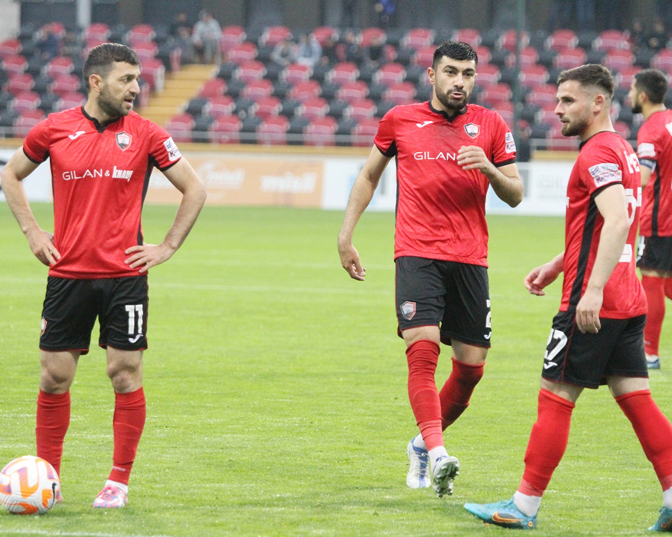 Bölgə klubunun kapitanından böyük fədəkarlıq