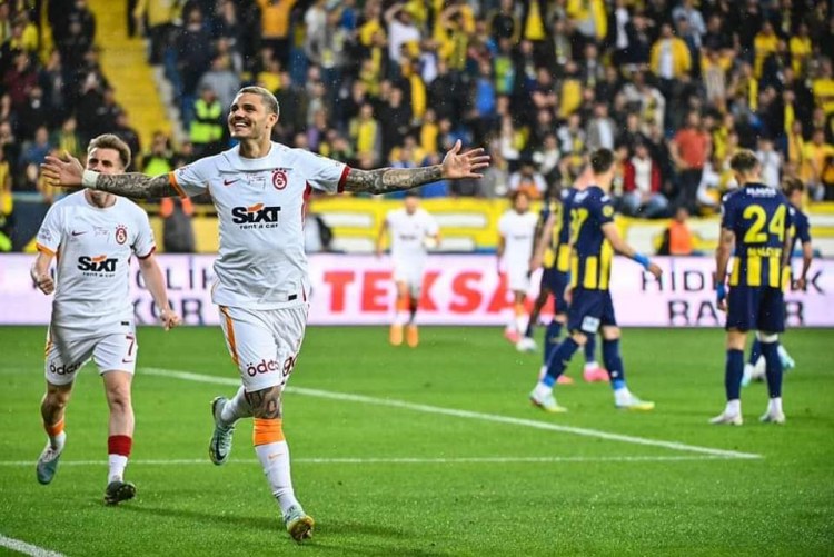 “Qalatasaray” 23-cü dəfə Türkiyə çempionu oldu - VİDEO