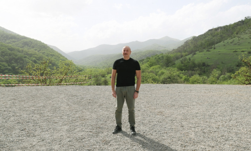 "Güclü ordu qurmuşuq və bu ordu düşməni 44 gün ərzində darmadağın edib, diz çökdürüb"
