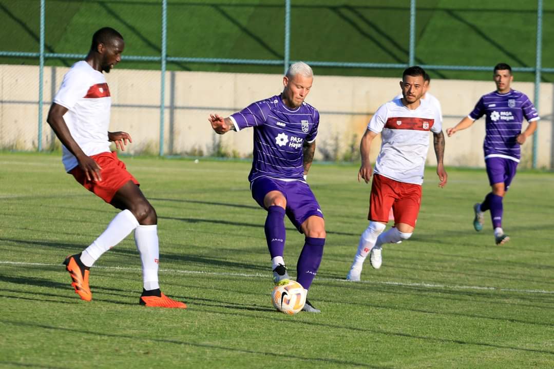Estoniya millisinin forvardı "Qarabağ"dan eşitdiklərini “Sportinfo”ya açıqladı