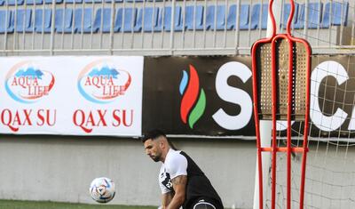 “Neftçi”nin prezidenti futbolçuları ətrafına yığdı və...