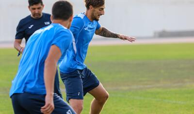 Orxan Məmmədov gəldi, futbolçulara xeyir-dua verdi -