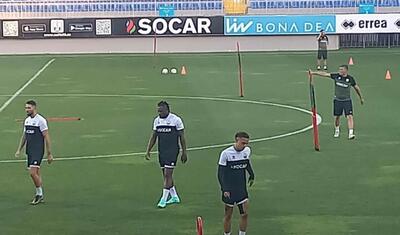 Yeni transfer "Neftçi"nin məşqində -