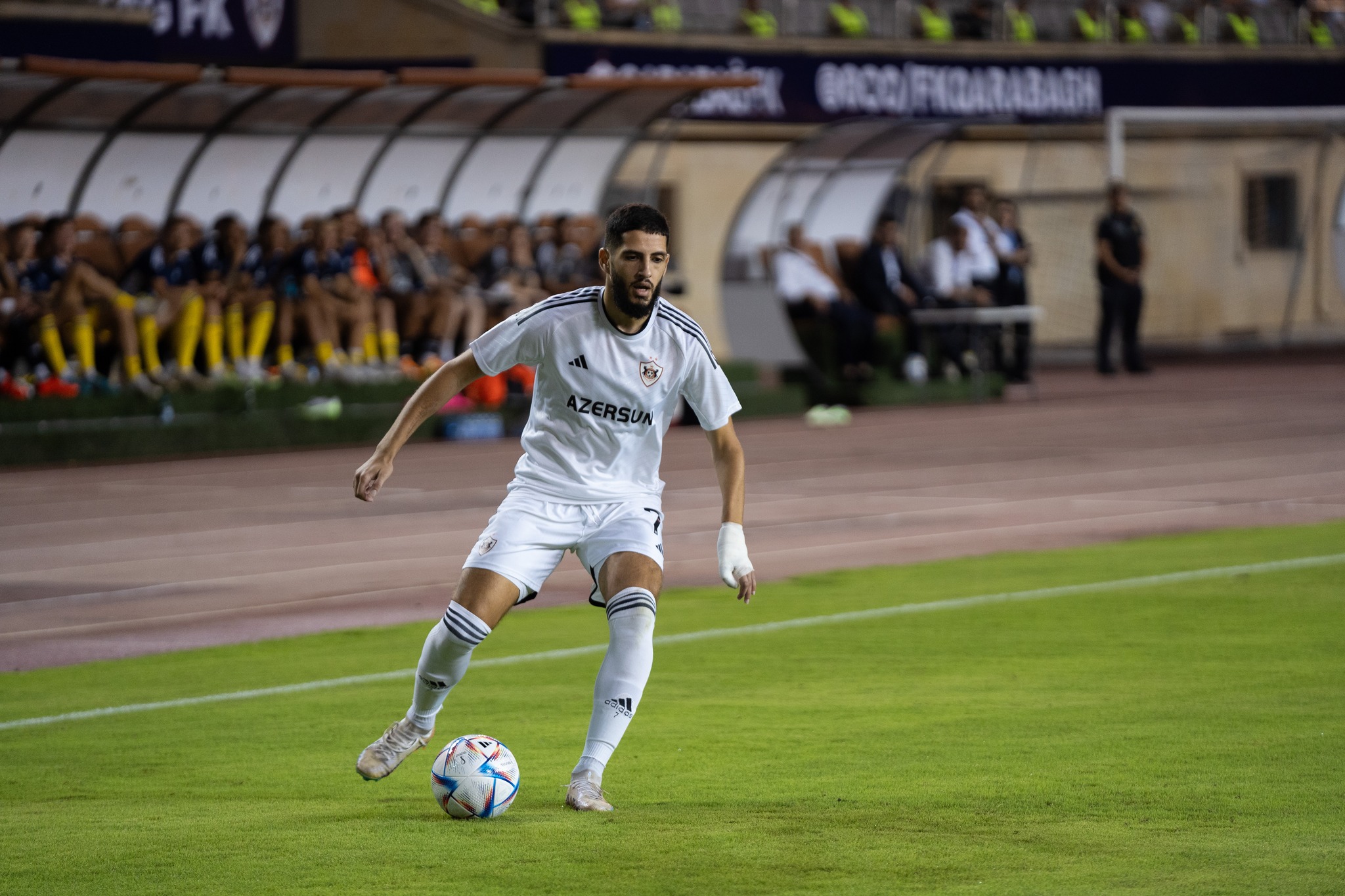 Benzia “Qarabağ”dakı çıxışı haqda “Sportinfo”ya danışdı: “Bunlar da düzələcək”