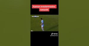 Azərbaycanda futbolçu baş məşqçini sorğu-suala çəkdi, sərt üz gördü - VİDEO