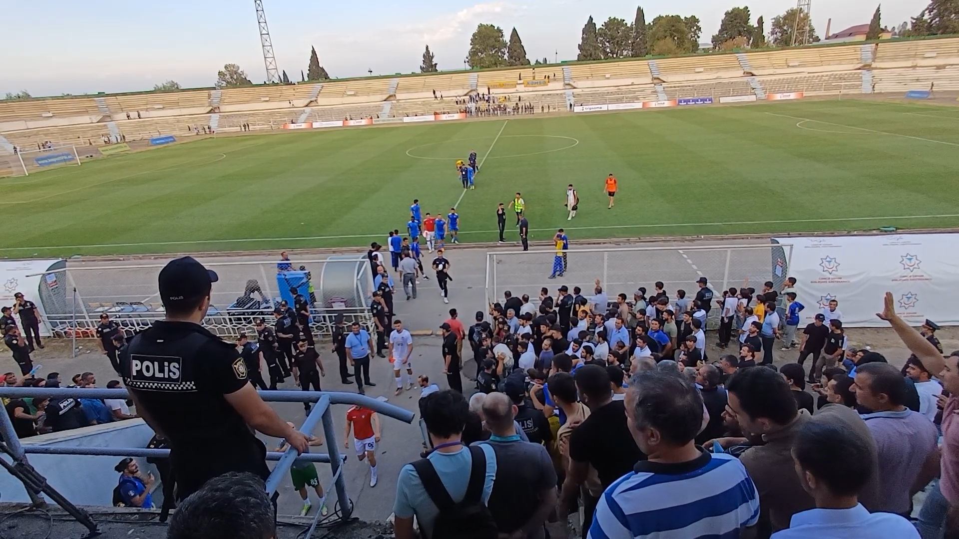 Azərbaycan klubunun futbolçularından NÜMUNƏVİ ADDIM - VİDEO