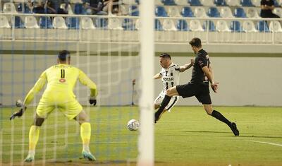 Premyer Liqanın iki komandası arasında "qırğın" -